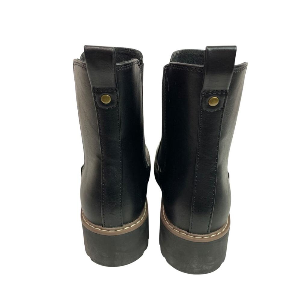 Size 8 Universal Thread Womens Black Chelsea Lug Sole Ankle Boots Vegan Leather - Picture 4 of 9